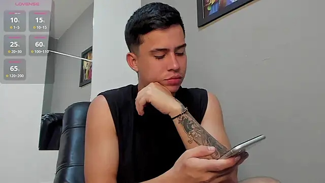 Snapshot of mattiwsmorris_ chatting on March 2026 11:48:02 AM mattiwsmorris online show from March 2026 11:48:02 AM