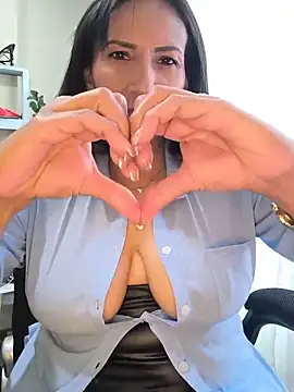 Mrsvictoriaaa online show from June 2026 07:46:01 PM