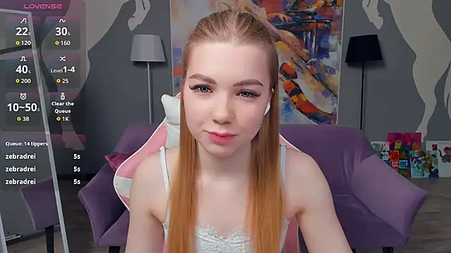 FloraBonde online show from November 2025 10:27:01 AM