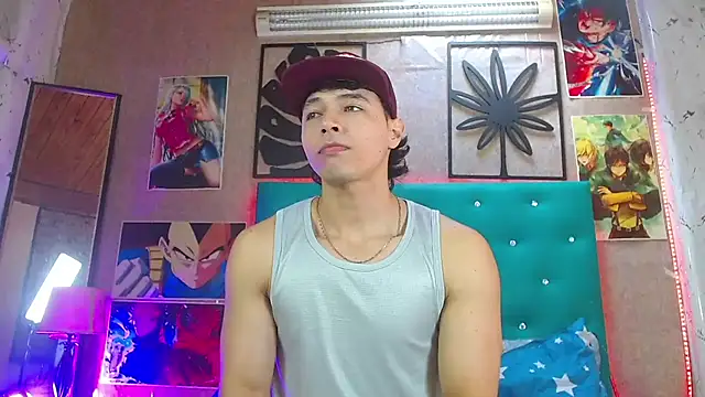 LiamAndrewzz online show from October 2025 06:32:01 PM