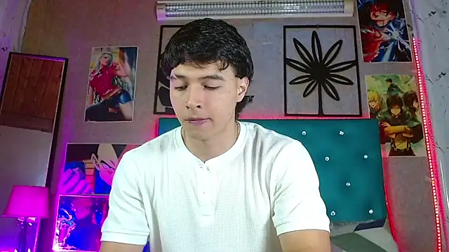 LiamAndrewzz online show from April 2026 03:35:02 AM