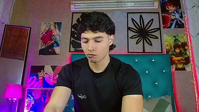 LiamAndrewzz online show from May 2026 05:23:02 AM
