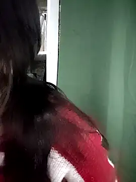 Snapshot of ElaRuil69 chatting on September 2025 03:39:01 AM ElaRuil69 online show from September 2025 03:39:01 AM