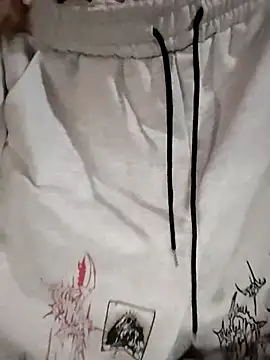 Snapshot of ElaRuil69 chatting on January 2026 03:19:02 AM ElaRuil69 online show from January 2026 03:19:02 AM