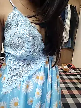 Snapshot of ritika_rao chatting on March 2025 12:41:01 PM ritika rao online show from March 2025 12:41:01 PM