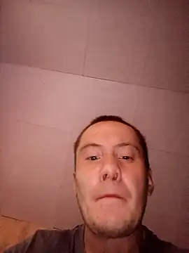 Snapshot of Vajs87 chatting on November 2025 09:21:02 AM Vajs87 online show from November 2025 09:21:02 AM