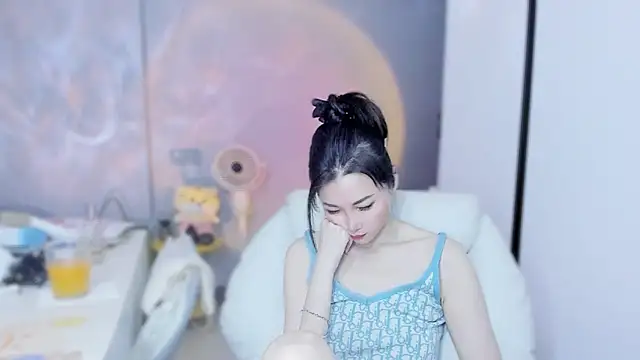 Snapshot of A_dabo chatting on April 2026 06:42:02 AM A dabo online show from April 2026 06:42:02 AM