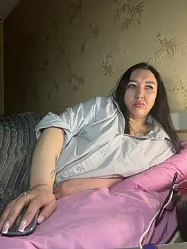 Naughtbaby 2025 online show from May 2026 01:34:02 AM