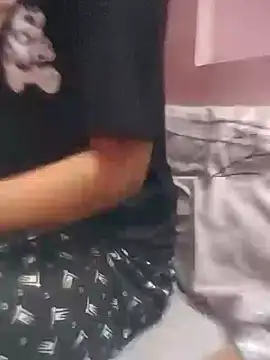 Dolly b online show from February 2025 02:44:02 PM