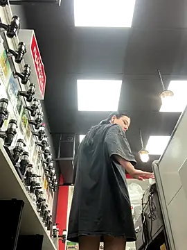 Snapshot of AlishaPrettyBlade chatting on November 2025 11:41:01 AM AlishaPrettyBlade online show from November 2025 11:41:01 AM