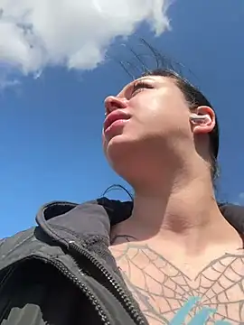 AlishaPrettyBlade online show from May 2026 03:34:01 AM
