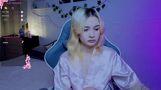 Snapshot of Nasy chatting on September 2025 05:24:01 PM Nasy online show from September 2025 05:24:01 PM