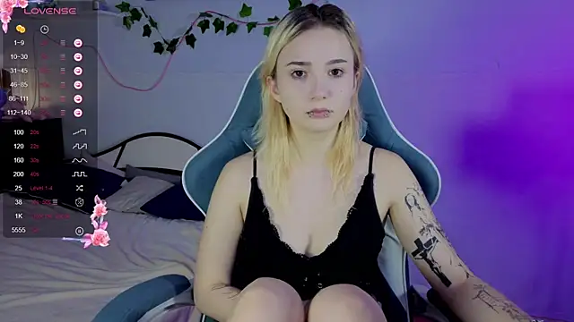 Snapshot of Nasy chatting on September 2025 08:36:02 PM Nasy online show from September 2025 08:36:02 PM