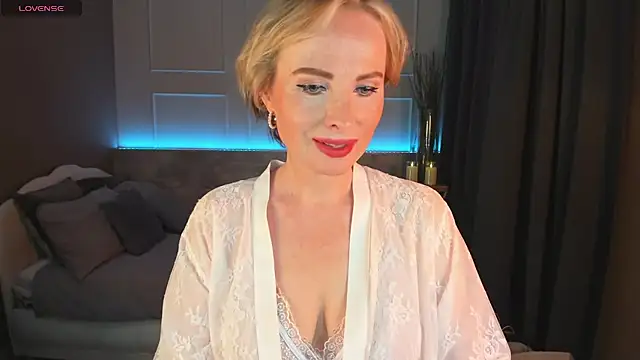 Sandra Kind online show from March 2025 05:54:02 AM