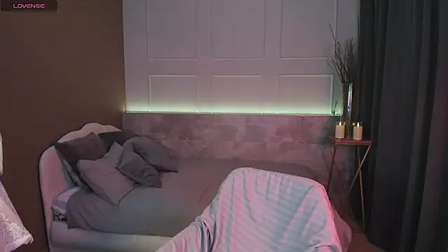 Sandra Kind online show from March 2025 11:38:02 AM