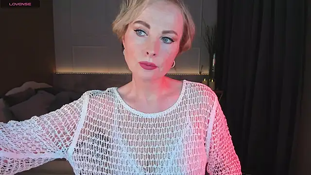 Sandra Kind online show from March 2025 05:18:02 AM