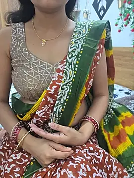 Snapshot of RealcoupleP chatting on May 2026 04:35:02 PM RealcoupleP online show from May 2026 04:35:02 PM