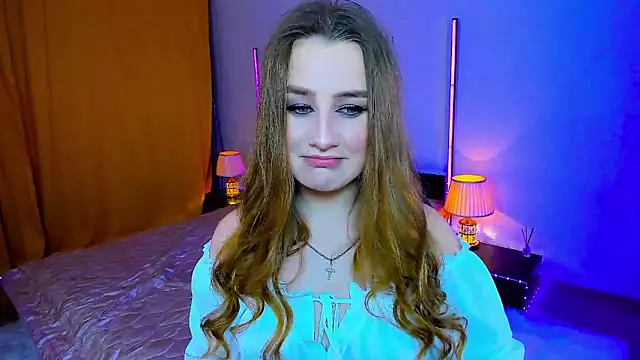 Snapshot of Sofia_beautifuul chatting on May 2026 02:18:01 AM Sofia beautifuul online show from May 2026 02:18:01 AM