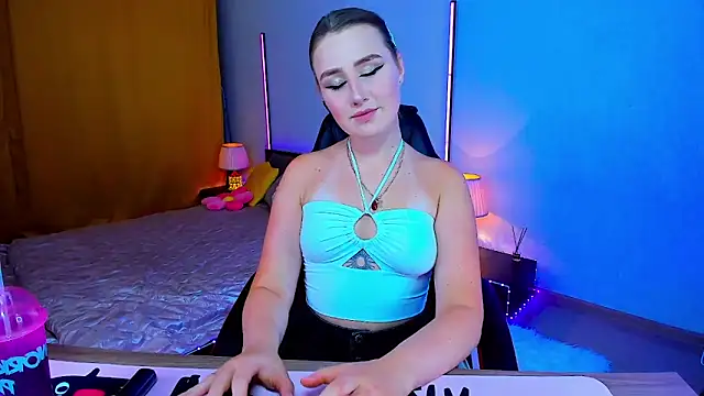 Sofia beautifuul online show from June 2026 02:28:01 AM
