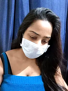 COZY ROZI online show from March 2025 04:54:02 PM