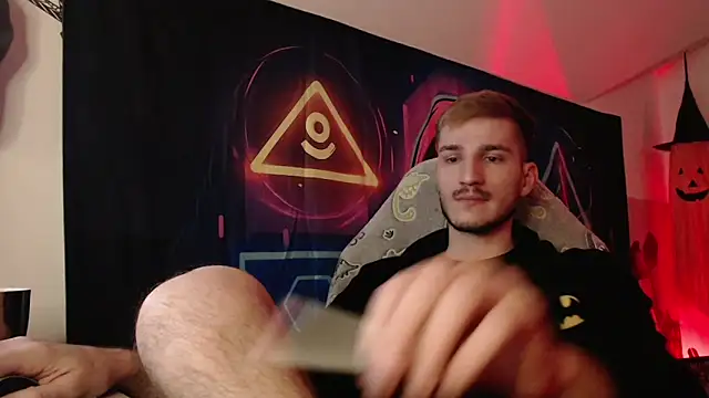 yoyoboy988 online show from November 2025 06:23:02 PM