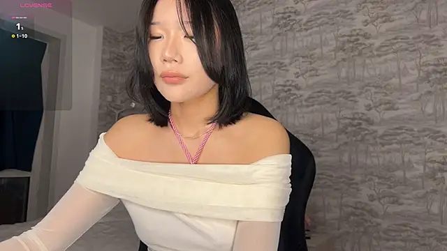 Snapshot of Asian_Vi chatting on May 2026 08:39:01 PM Asian Vi online show from May 2026 08:39:01 PM