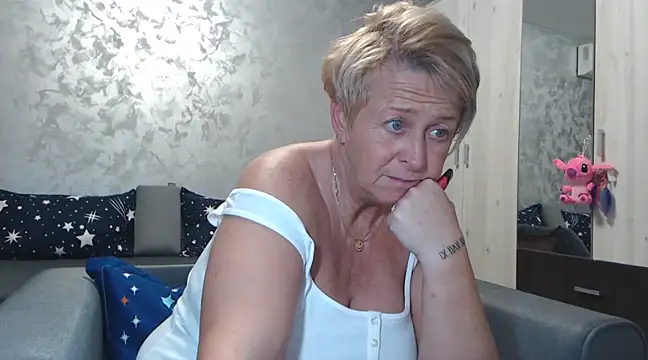 RosesandLillies online show from February 2025 05:37:02 PM