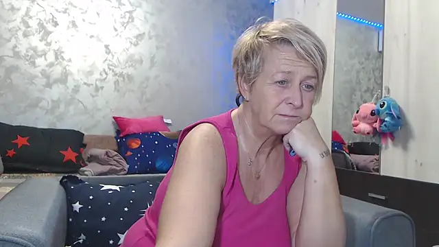 Snapshot of RosesandLillies chatting on March 2026 06:34:01 PM RosesandLillies online show from March 2026 06:34:01 PM