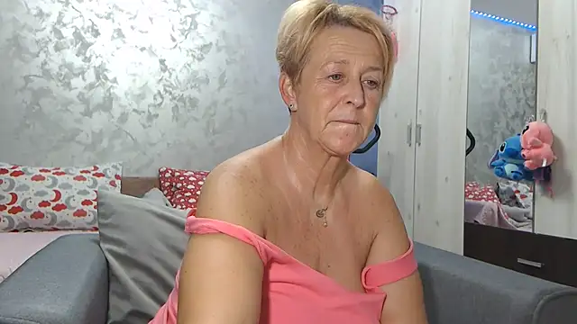 RosesandLillies online show from June 2026 05:17:02 PM