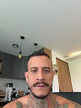 Snapshot of fitnolan chatting on March 2026 02:23:02 PM fitnolan online show from March 2026 02:23:02 PM