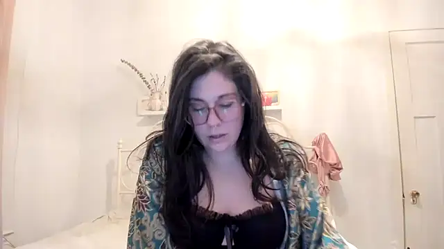 Snapshot of Rosiee69_ chatting on February 2025 10:20:02 PM Rosiee69 online show from February 2025 10:20:02 PM
