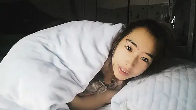 hebe-02 online show from November 2025 11:17:01 PM