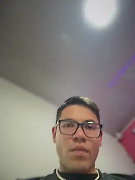 Snapshot of Emily-teen chatting on January 2026 07:29:01 PM Emily-teen online show from January 2026 07:29:01 PM