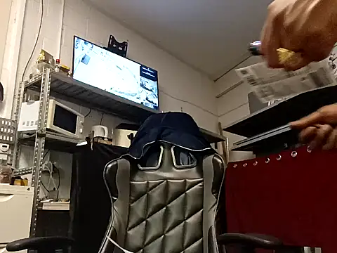 Snapshot of Mrnutella chatting on September 2025 08:53:01 PM Mrnutella online show from September 2025 08:53:01 PM