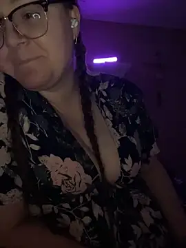 Snapshot of HTXBELLE chatting on February 2025 12:47:02 AM HTXBELLE online show from February 2025 12:47:02 AM