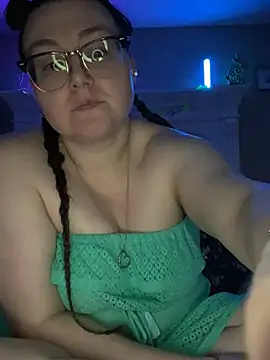 Snapshot of HTXBELLE chatting on March 2025 08:27:01 AM HTXBELLE online show from March 2025 08:27:01 AM