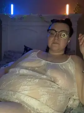 Snapshot of HTXBELLE chatting on March 2025 11:33:01 AM HTXBELLE online show from March 2025 11:33:01 AM