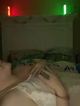 Snapshot of HTXBELLE chatting on March 2025 06:33:02 AM HTXBELLE online show from March 2025 06:33:02 AM