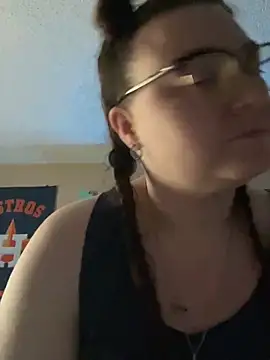 Snapshot of HTXBELLE chatting on March 2025 02:43:02 PM HTXBELLE online show from March 2025 02:43:02 PM