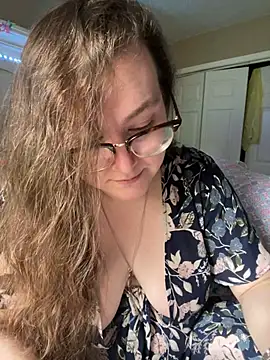 Snapshot of HTXBELLE chatting on March 2025 02:24:01 PM HTXBELLE online show from March 2025 02:24:01 PM