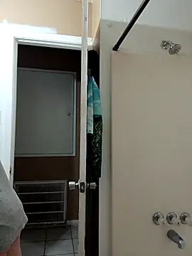 Snapshot of HTXBELLE chatting on October 2025 08:41:01 PM HTXBELLE online show from October 2025 08:41:01 PM