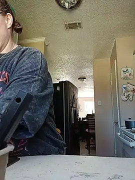 Snapshot of HTXBELLE chatting on October 2025 06:30:02 PM HTXBELLE online show from October 2025 06:30:02 PM