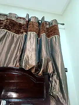 Louli ta online show from September 2025 07:19:02 PM