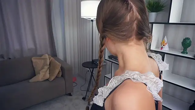 Snapshot of QuennaCoote chatting on November 2025 05:51:02 AM QuennaCoote online show from November 2025 05:51:02 AM