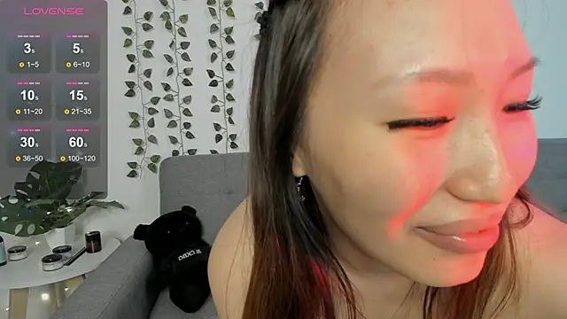 Christine Carlson online show from February 2025 06:48:02 PM