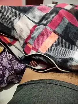 Snapshot of indian_couple4 chatting on December 2025 05:09:01 PM indian couple4 online show from December 2025 05:09:01 PM