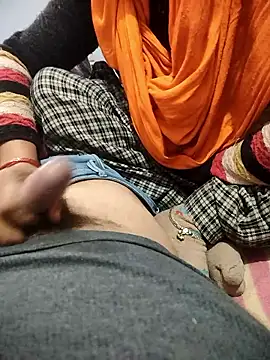 Snapshot of indian_couple4 chatting on January 2026 10:28:02 AM indian couple4 online show from January 2026 10:28:02 AM