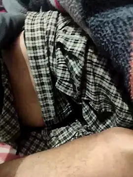 Snapshot of indian_couple4 chatting on January 2026 03:39:01 PM indian couple4 online show from January 2026 03:39:01 PM