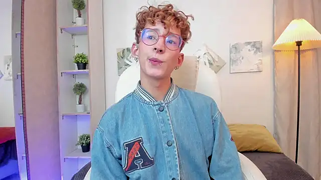 iiangel  online show from November 2025 02:59:01 AM