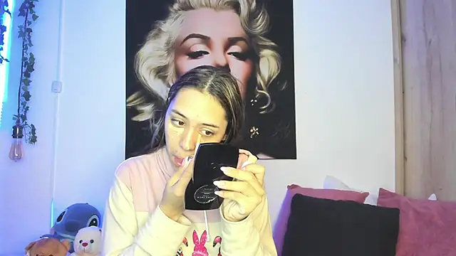 TANIA 06 online show from January 2026 01:14:01 PM